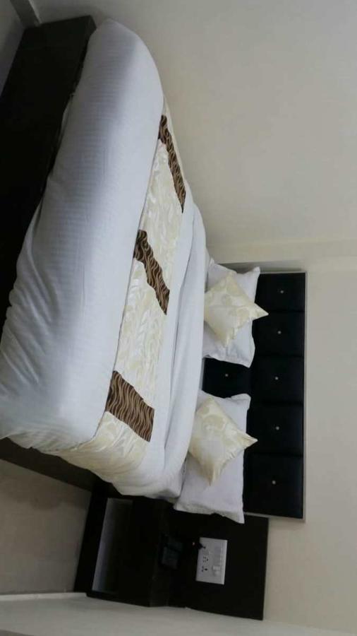 Hotel Cg Plaza Amhedabad Dış mekan fotoğraf